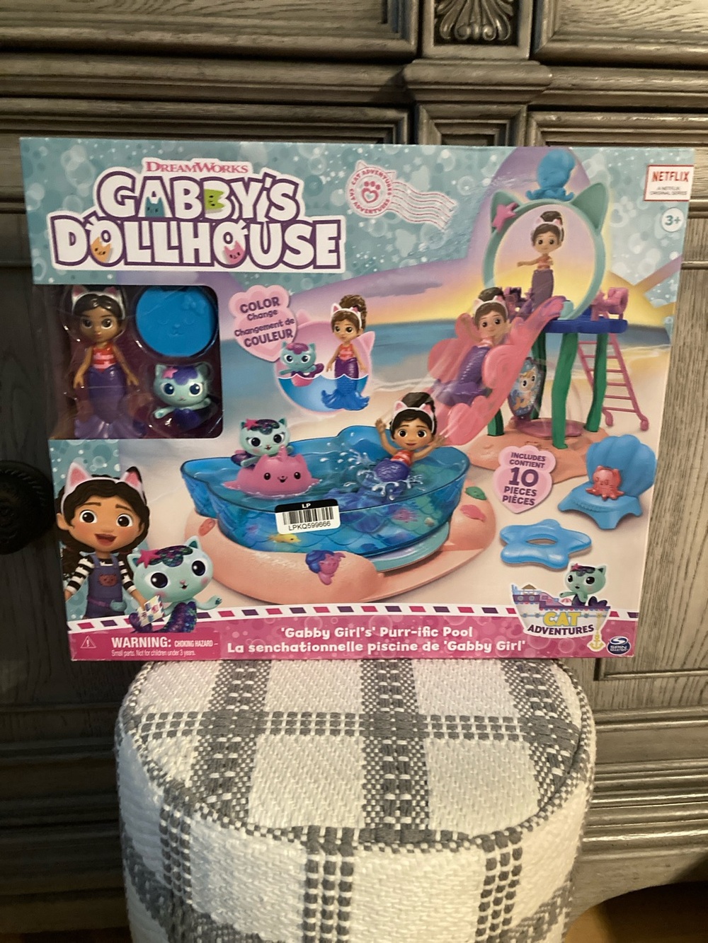 DreamWorks Gabby's Dollhouse Pink & Blue Purr-ific Pool Playset